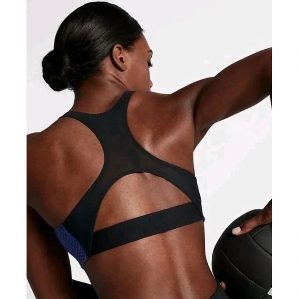 Nike Women's Dri-Fit Fierce Zonal‎ Support Sport Bra Top Size Small Gym Active